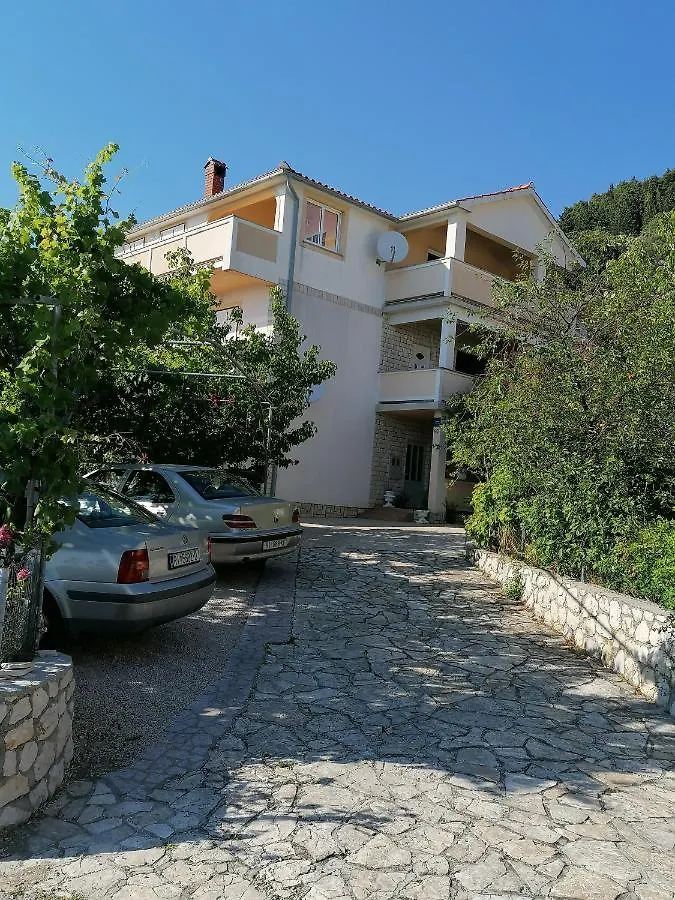 Apartmani Andelo I Ruzica Mundanije Apartmán